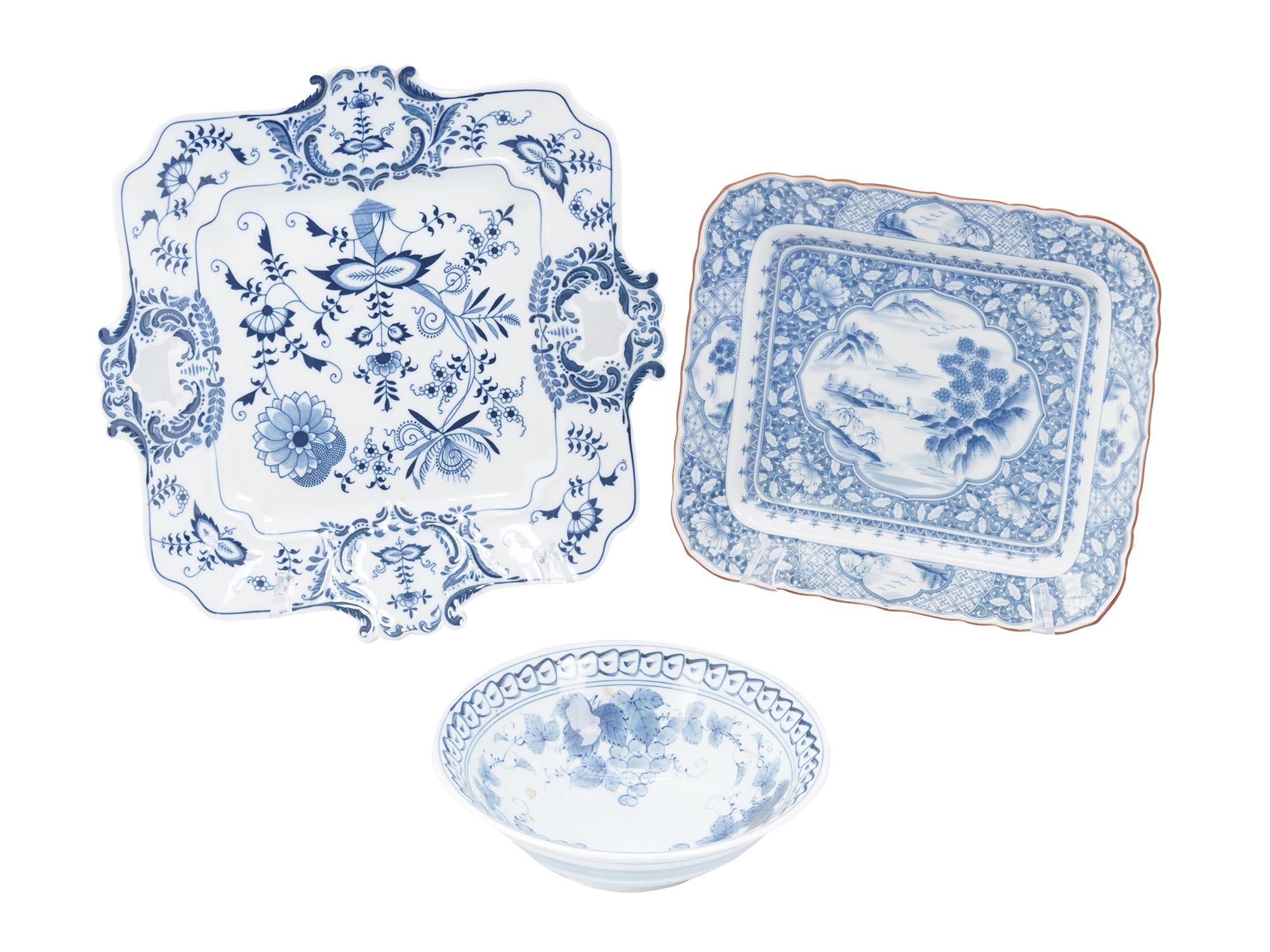 COLLECTION OF JAPANESE BLUE WHITE PORCELAIN DISH PIC-0